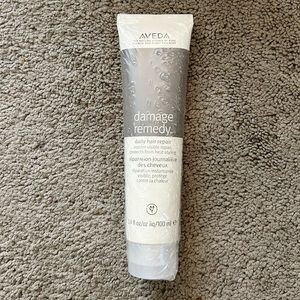 Aveda | damage remedy daily hair repair